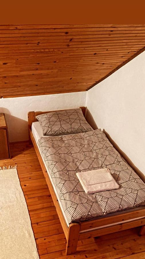 Apartman Ivano Apartment Gospic Exterior photo